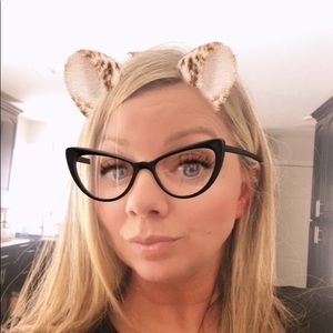 Meet your Posher, Karla